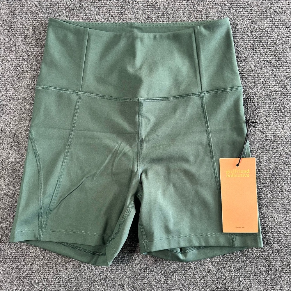 Girlfriend Collective Green High-Rise Bike Short Size Small 4013 NWT